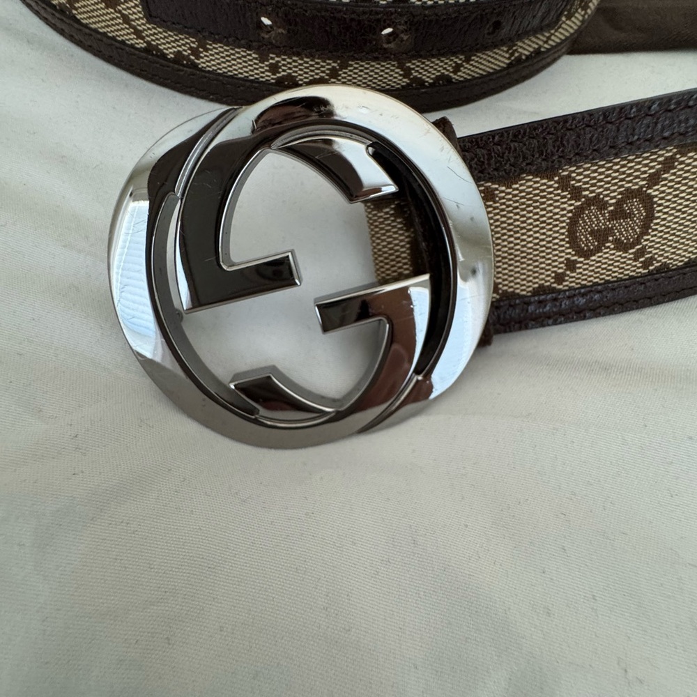 Gucci Tan and Brown Belt with Silver Logo Buckle - Picture 3 of 3